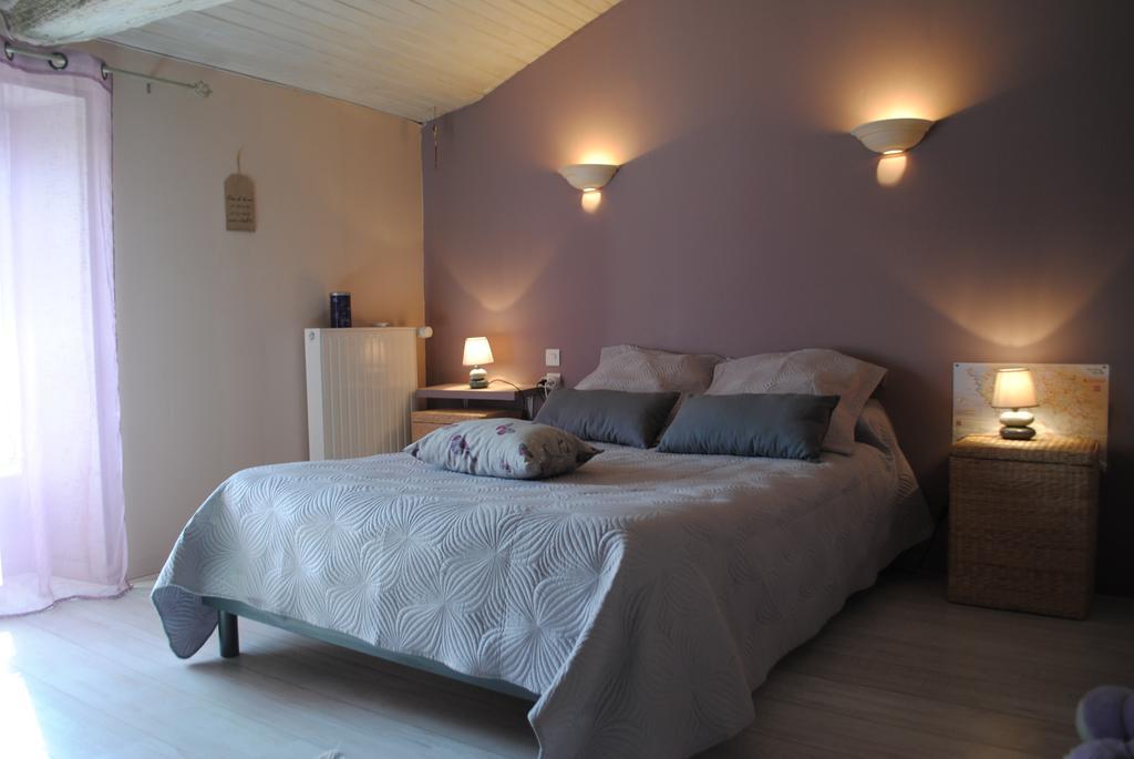 La Poussardiere Saint-Martin-sous-Mouzeuil Экстерьер фото